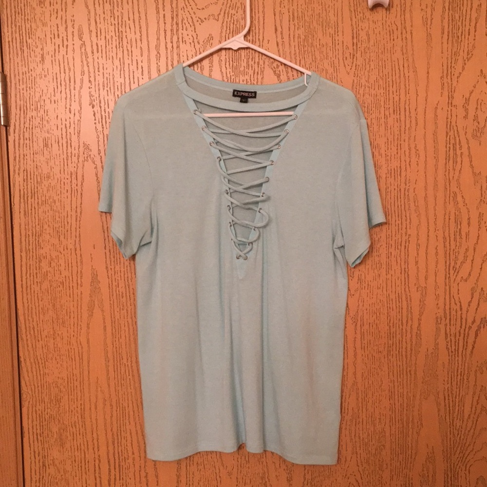 Lace up Express Tee